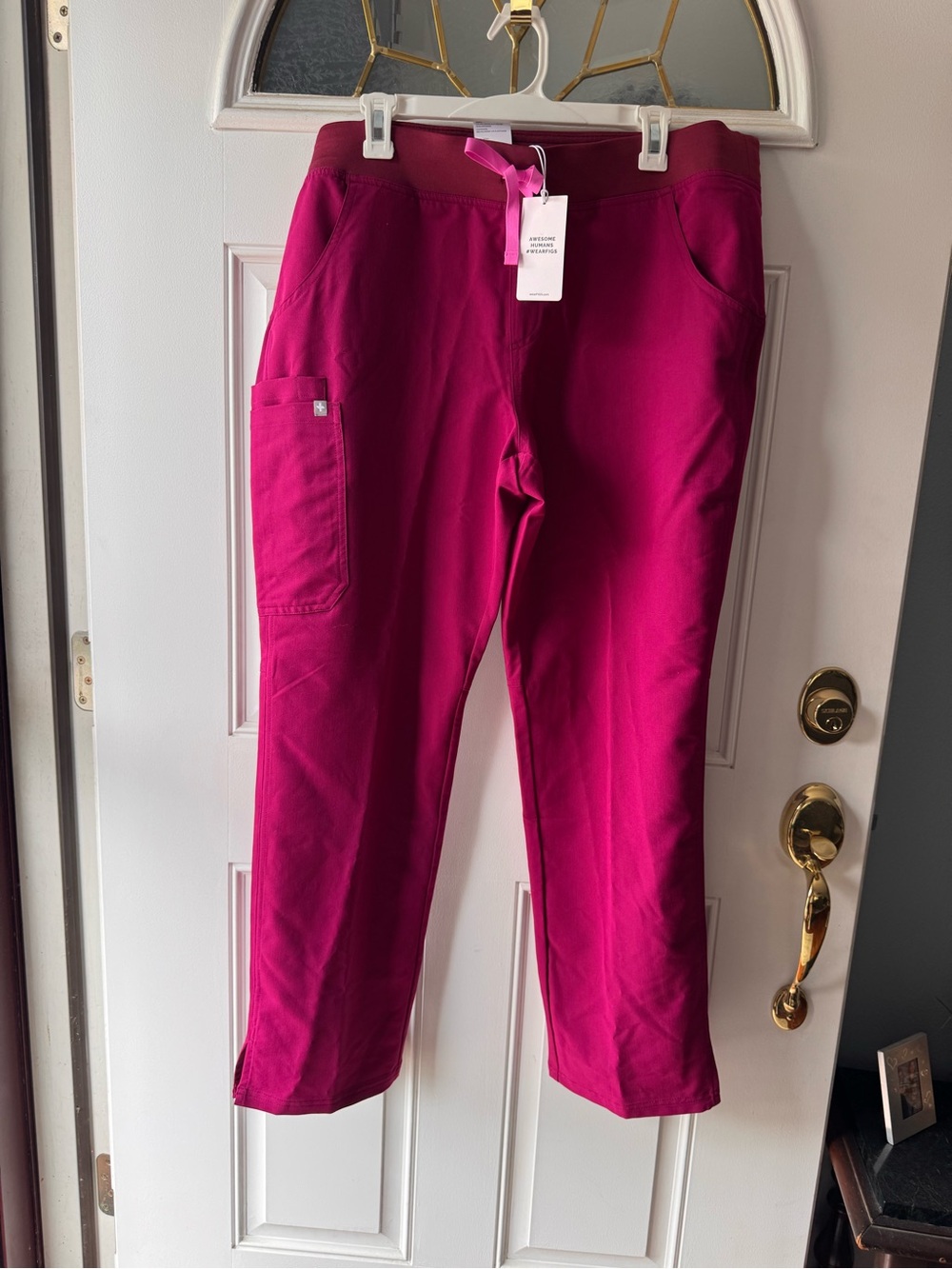 Figs Women's Hot Pink Scrubs. NEW. XL - Picture 8 of 16